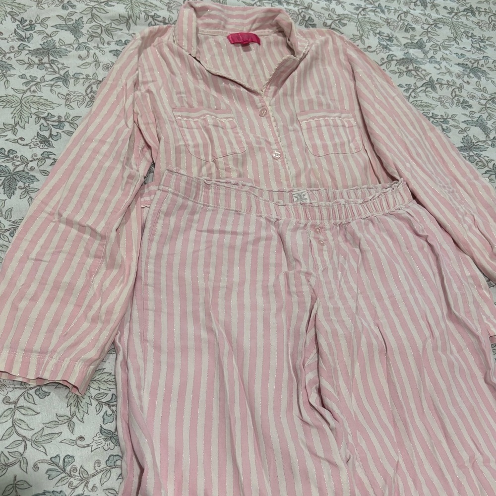 VICTORIA'S SECRET Silver Pink RETIRED Pajama Set Top
Pants Size S